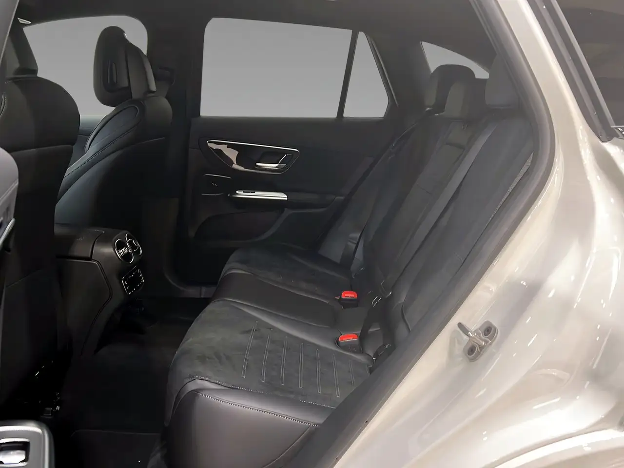 Mercedes-Benz GLC 220 9