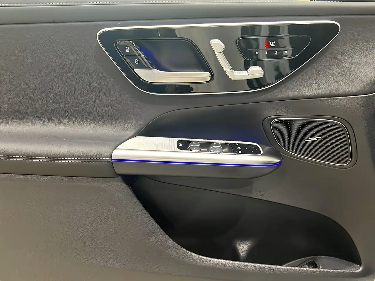 Mercedes-Benz GLC 220 12