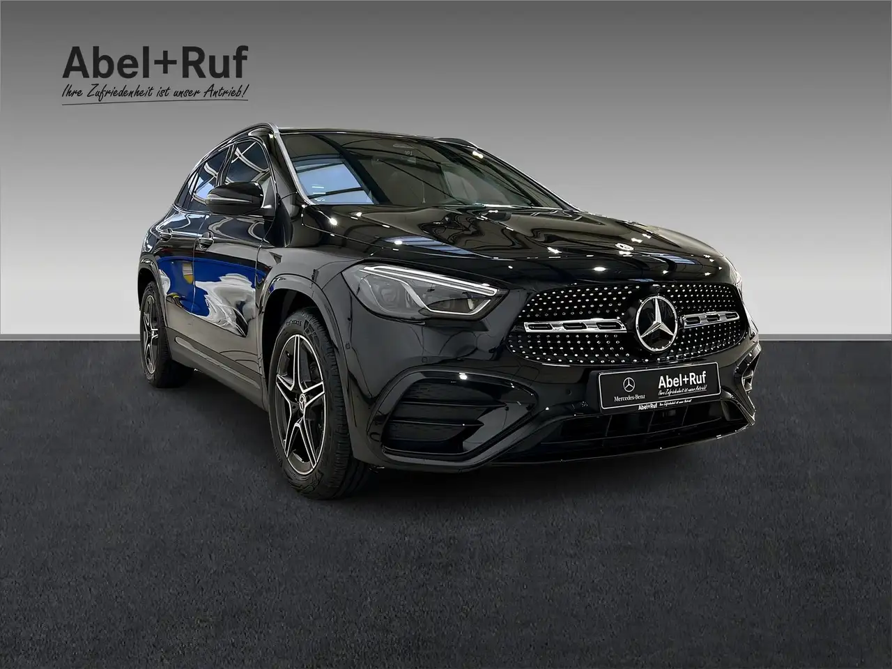 Mercedes-Benz GLA 200 3