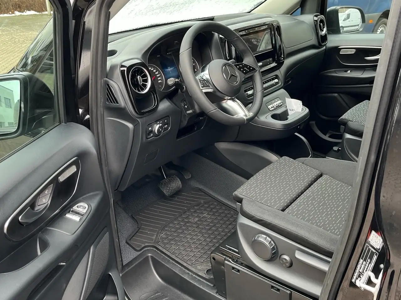Mercedes-Benz Vito 119 12