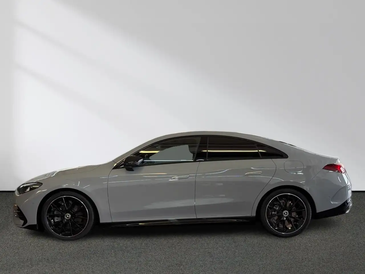 Mercedes-Benz CLA 200 3