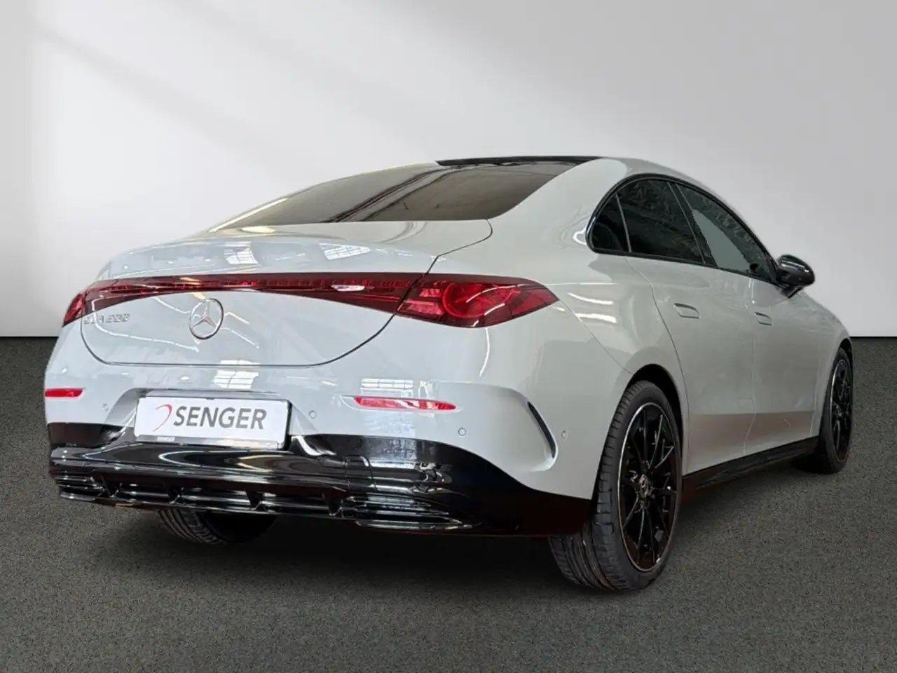 Mercedes-Benz CLA 200 4