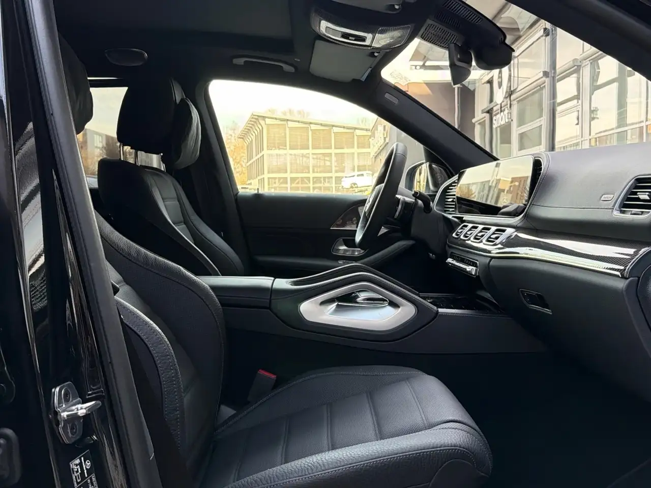 Mercedes-Benz GLS 580 13