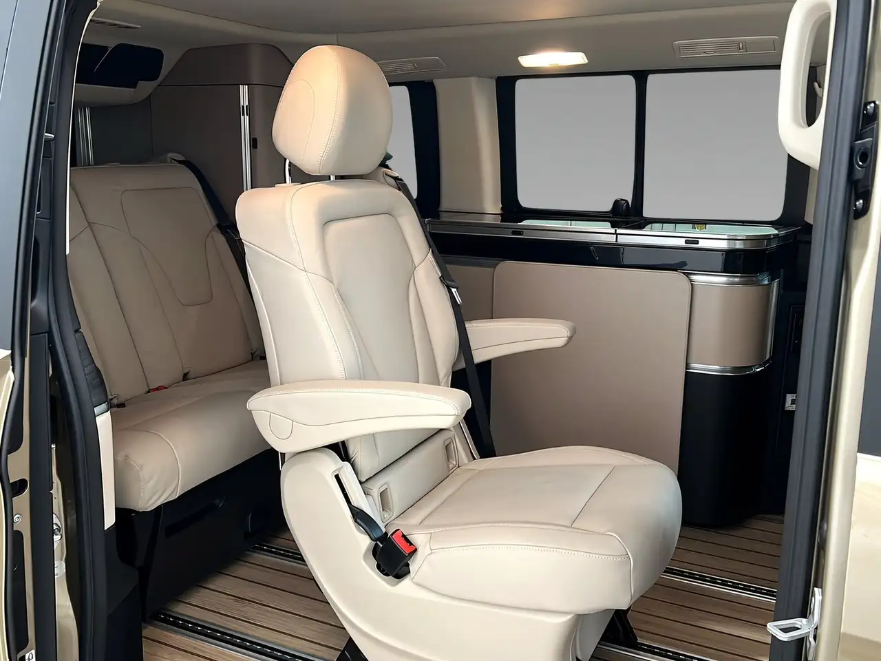 Mercedes-Benz Marco 10