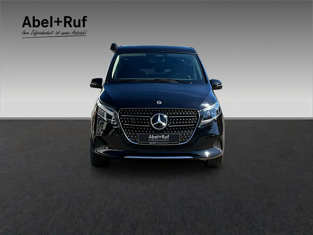 Mercedes-Benz Marco 2
