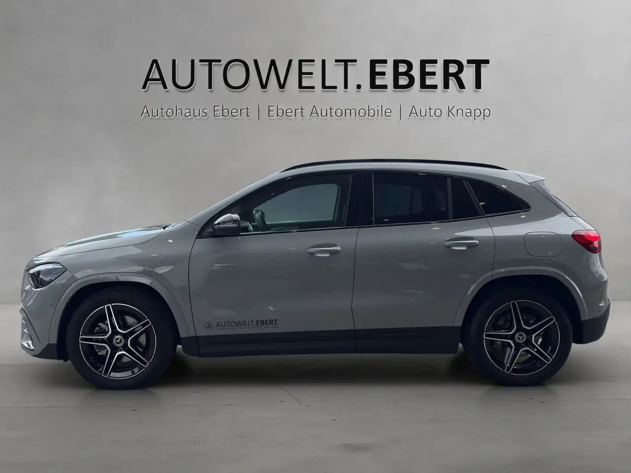 Mercedes-Benz GLA 220 2