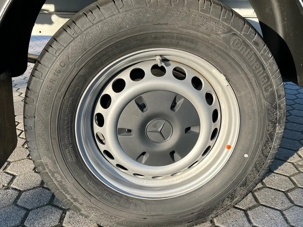 Mercedes-Benz Sprinter 317 8
