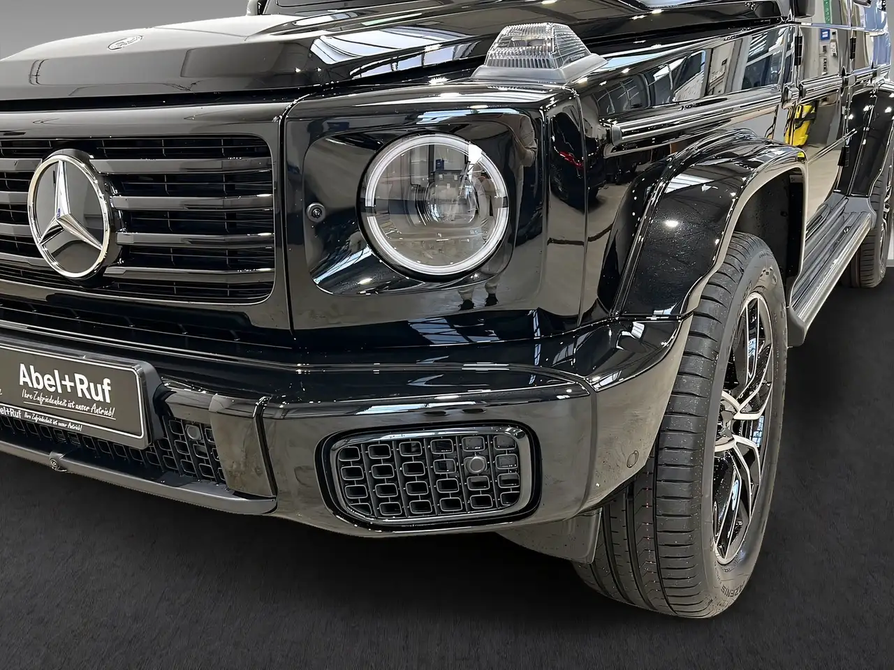 Mercedes-Benz G 450 15