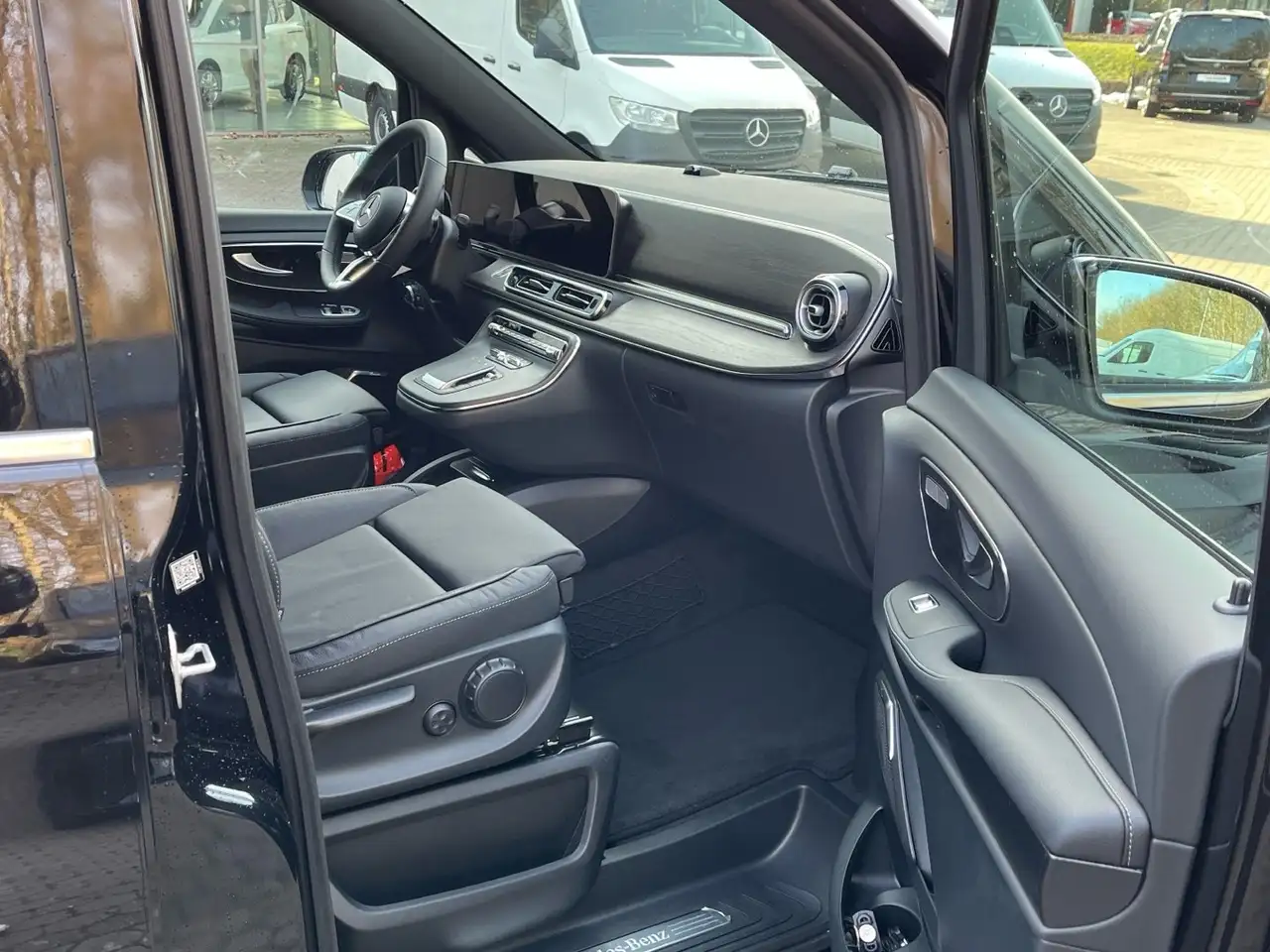 Mercedes-Benz V 300 12