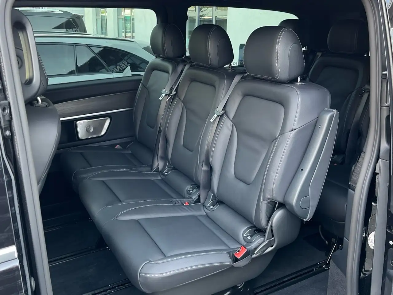 Mercedes-Benz V 300 13
