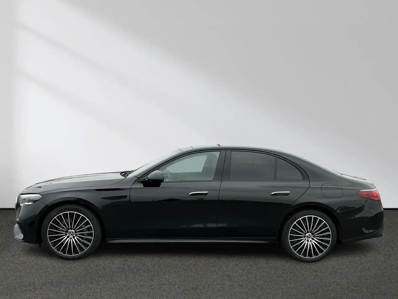 Mercedes-Benz E 300 3