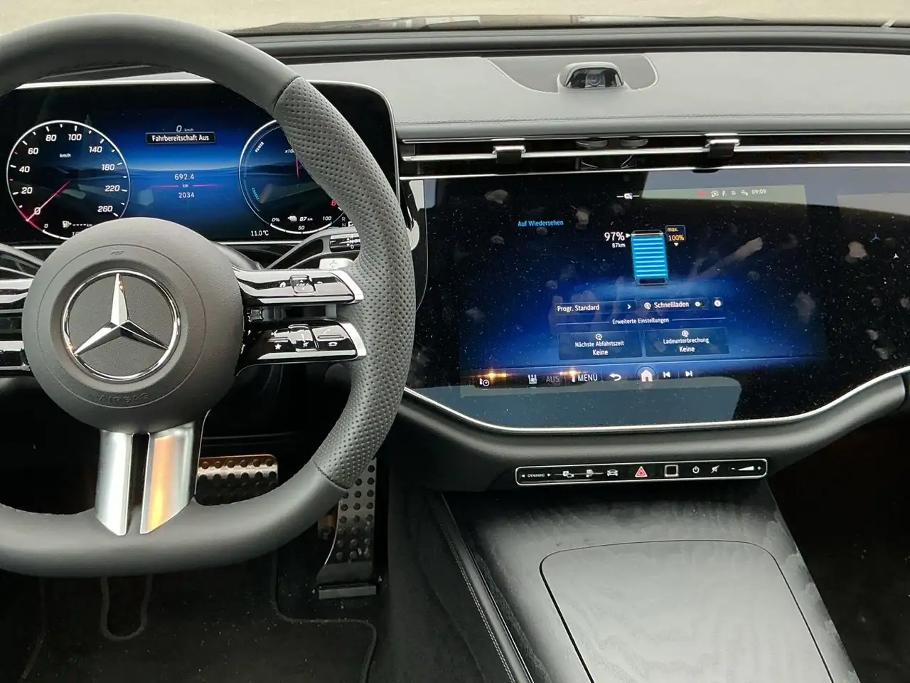 Mercedes-Benz E 300 9