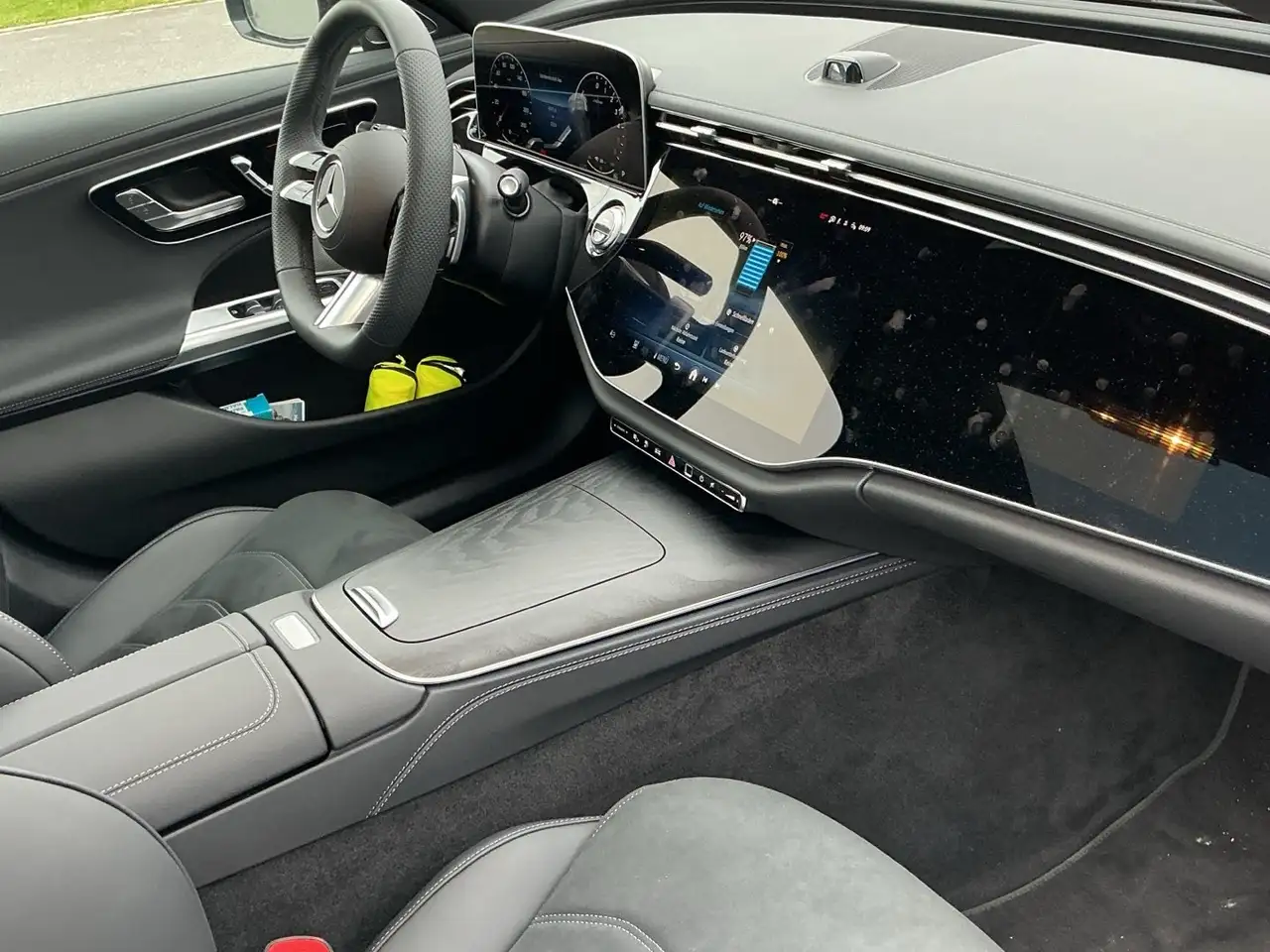 Mercedes-Benz E 300 13