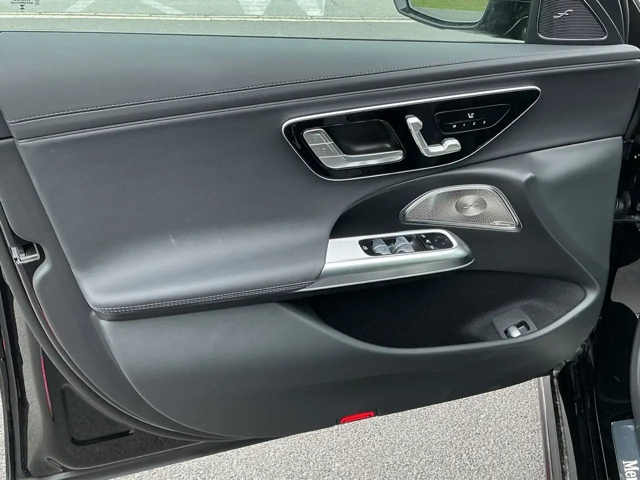 Mercedes-Benz E 300 15