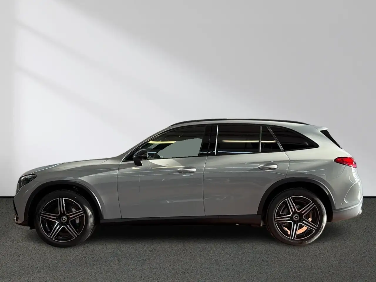 Mercedes-Benz GLC 220 3