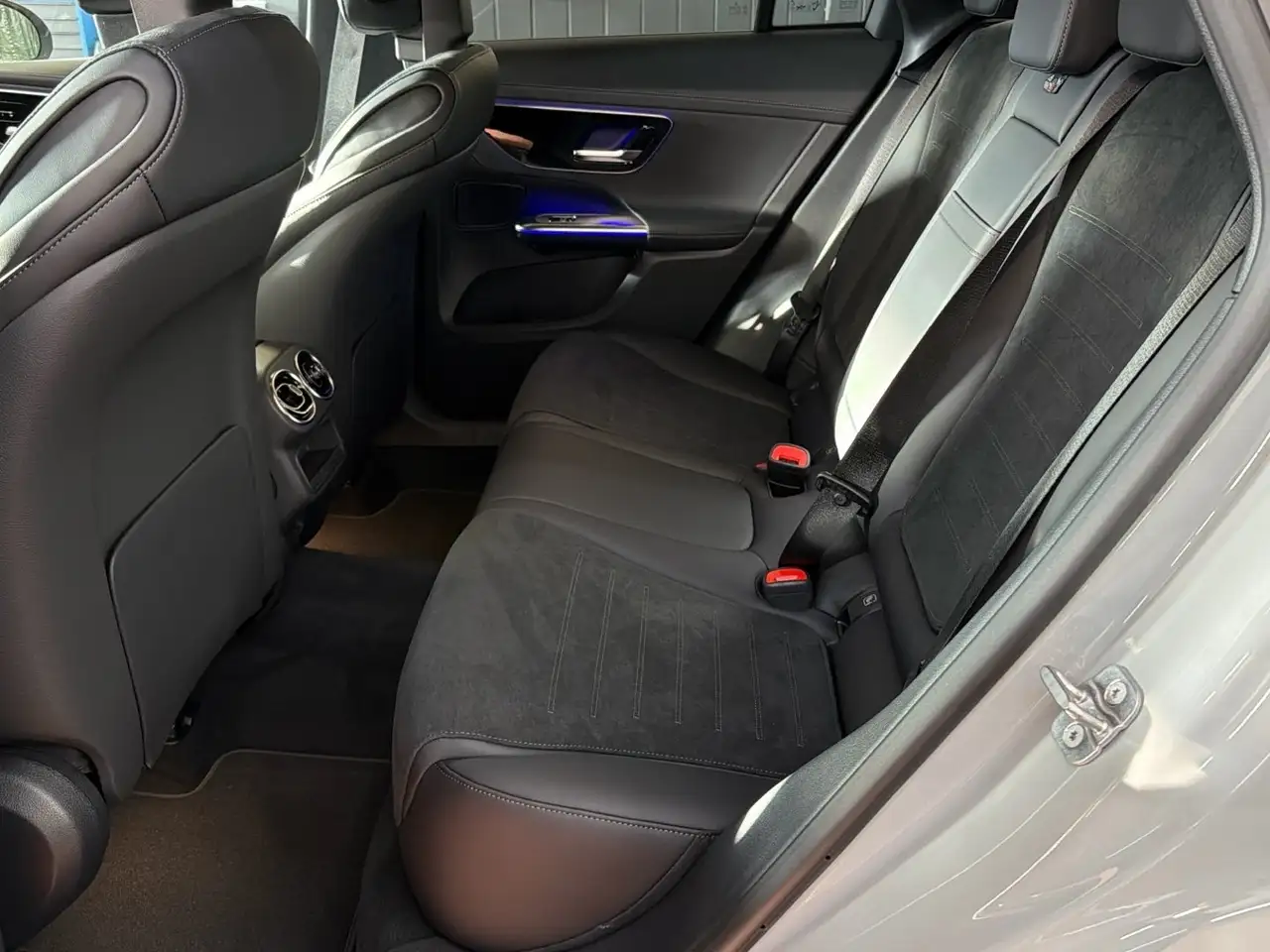 Mercedes-Benz GLC 220 14