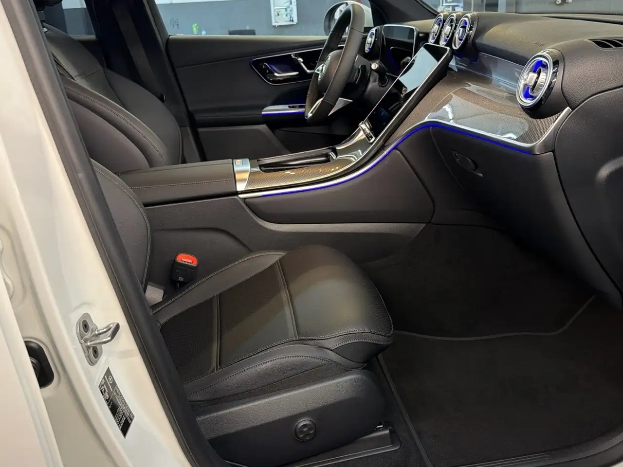 Mercedes-Benz GLC 220 13