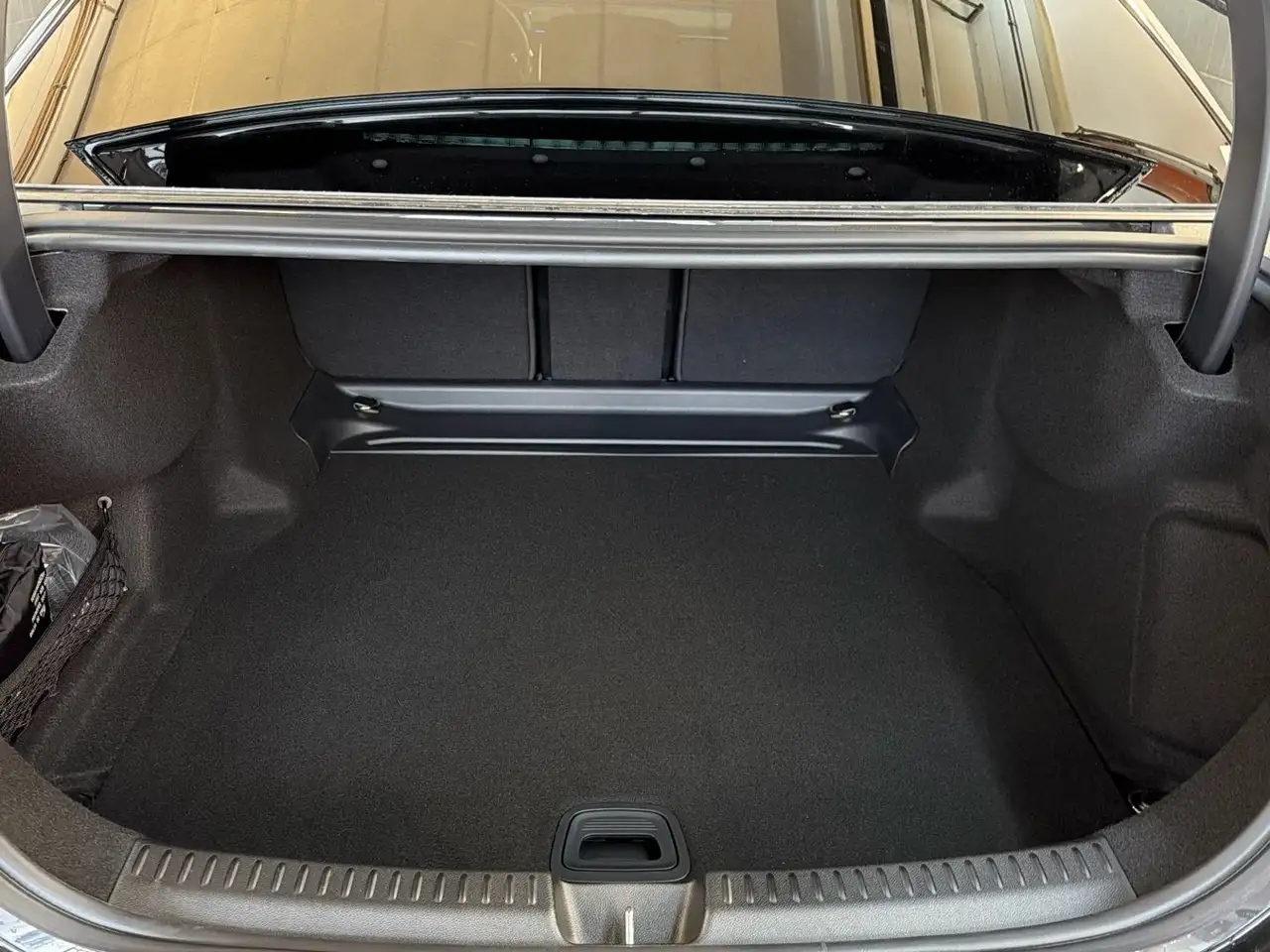 Mercedes-Benz E 200 16