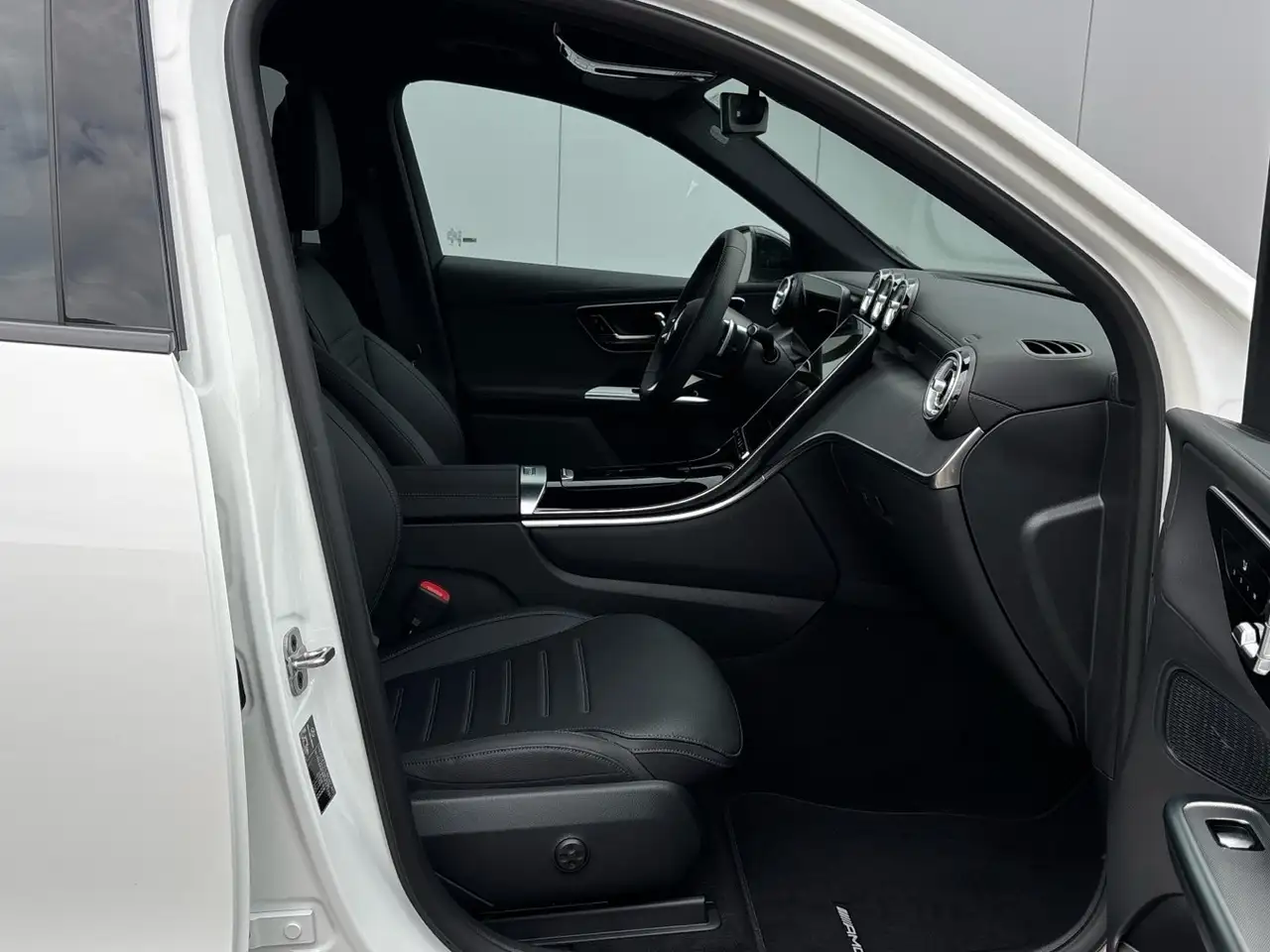 Mercedes-Benz GLC 220 13