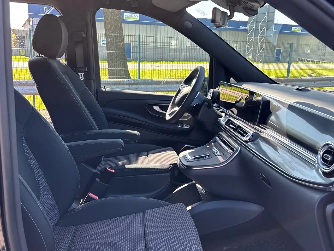 Mercedes-Benz V 300 13
