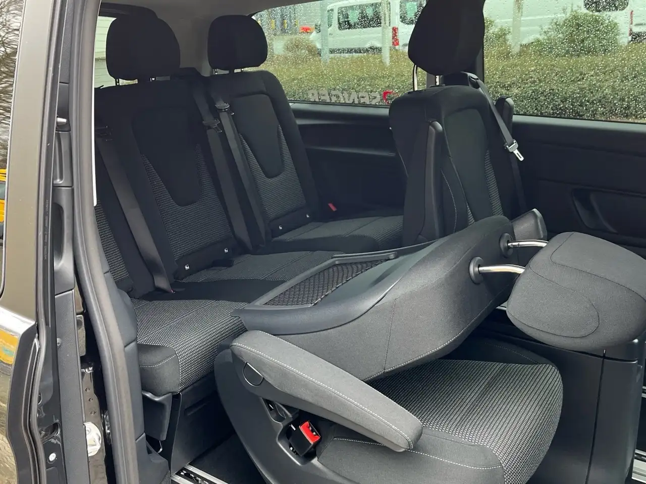 Mercedes-Benz V 250 16