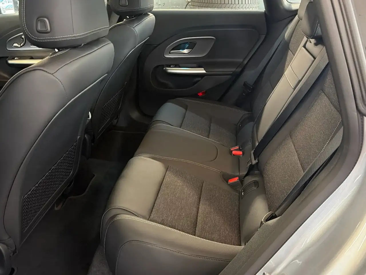 Mercedes-Benz CLA 250 14