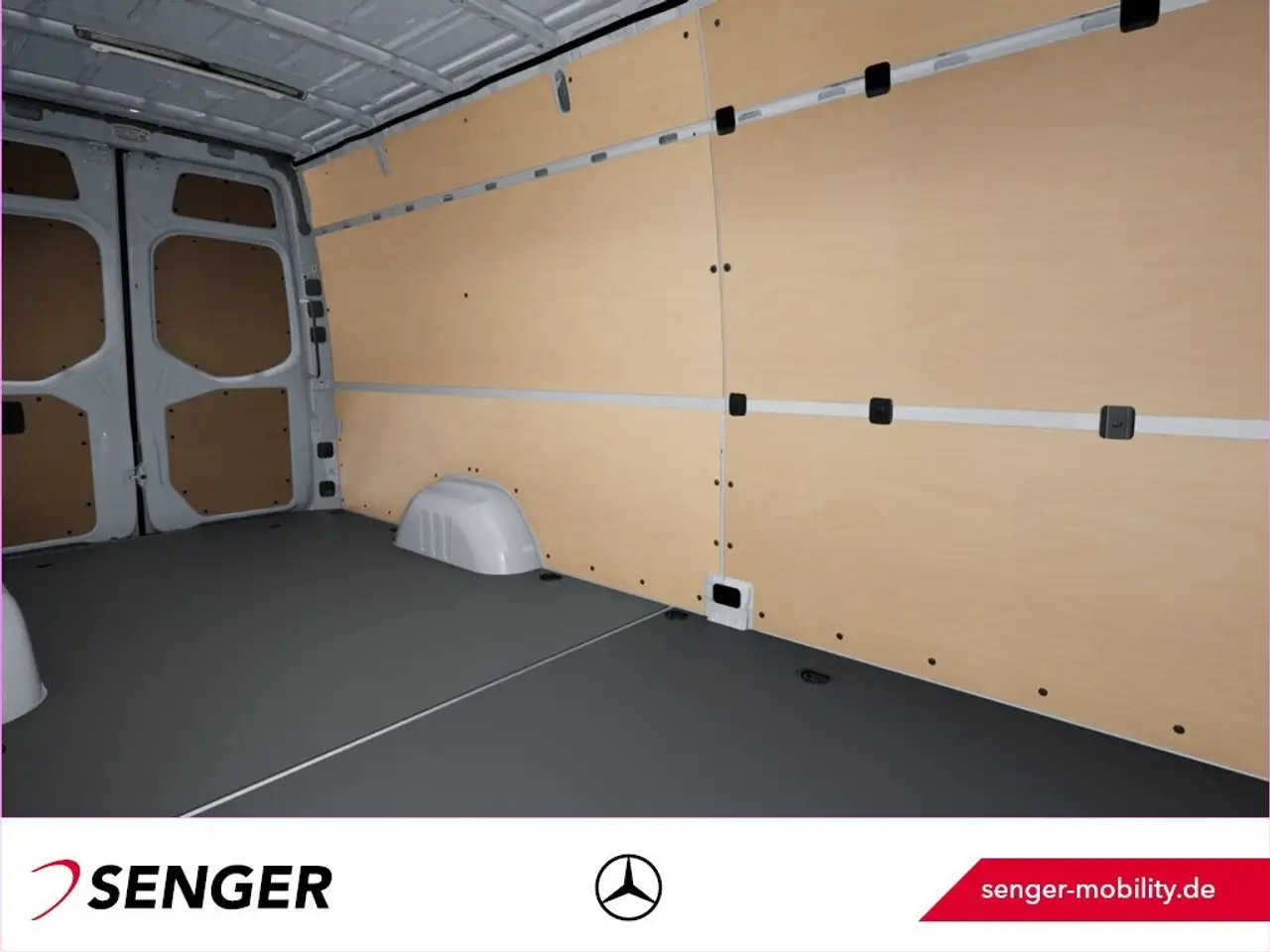 Mercedes-Benz Sprinter 319 9