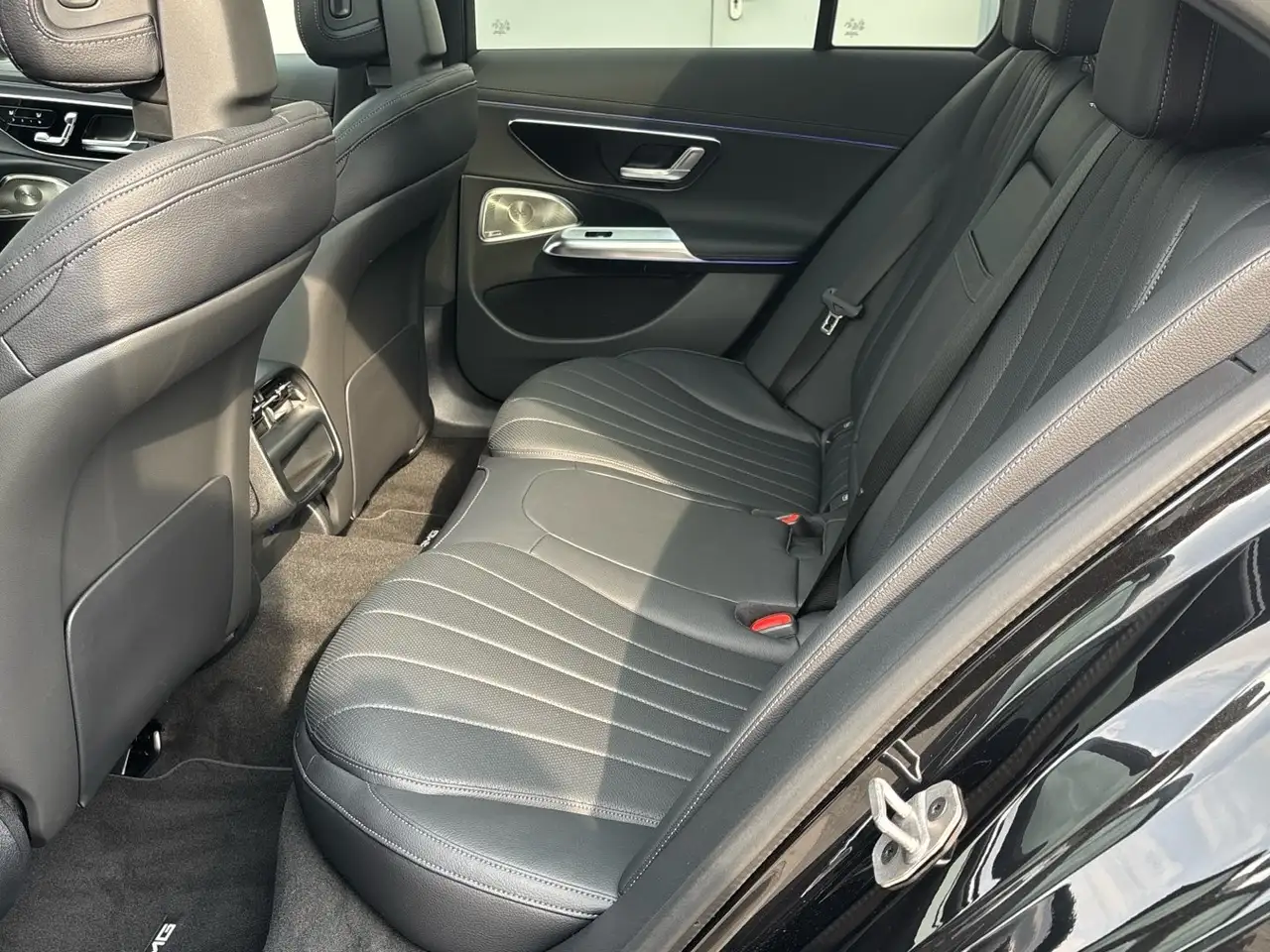 Mercedes-Benz E 220 14