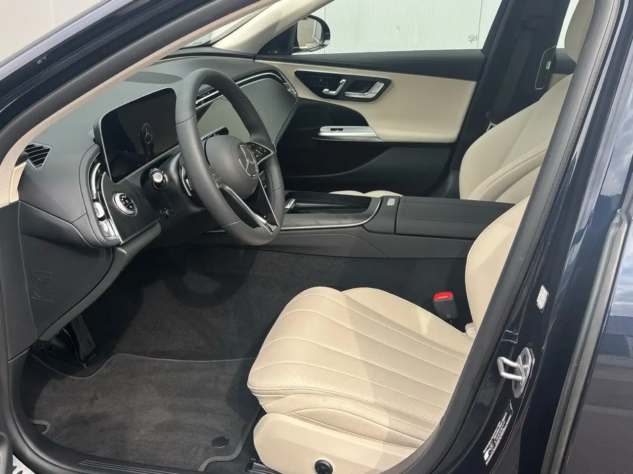 Mercedes-Benz E 200 12