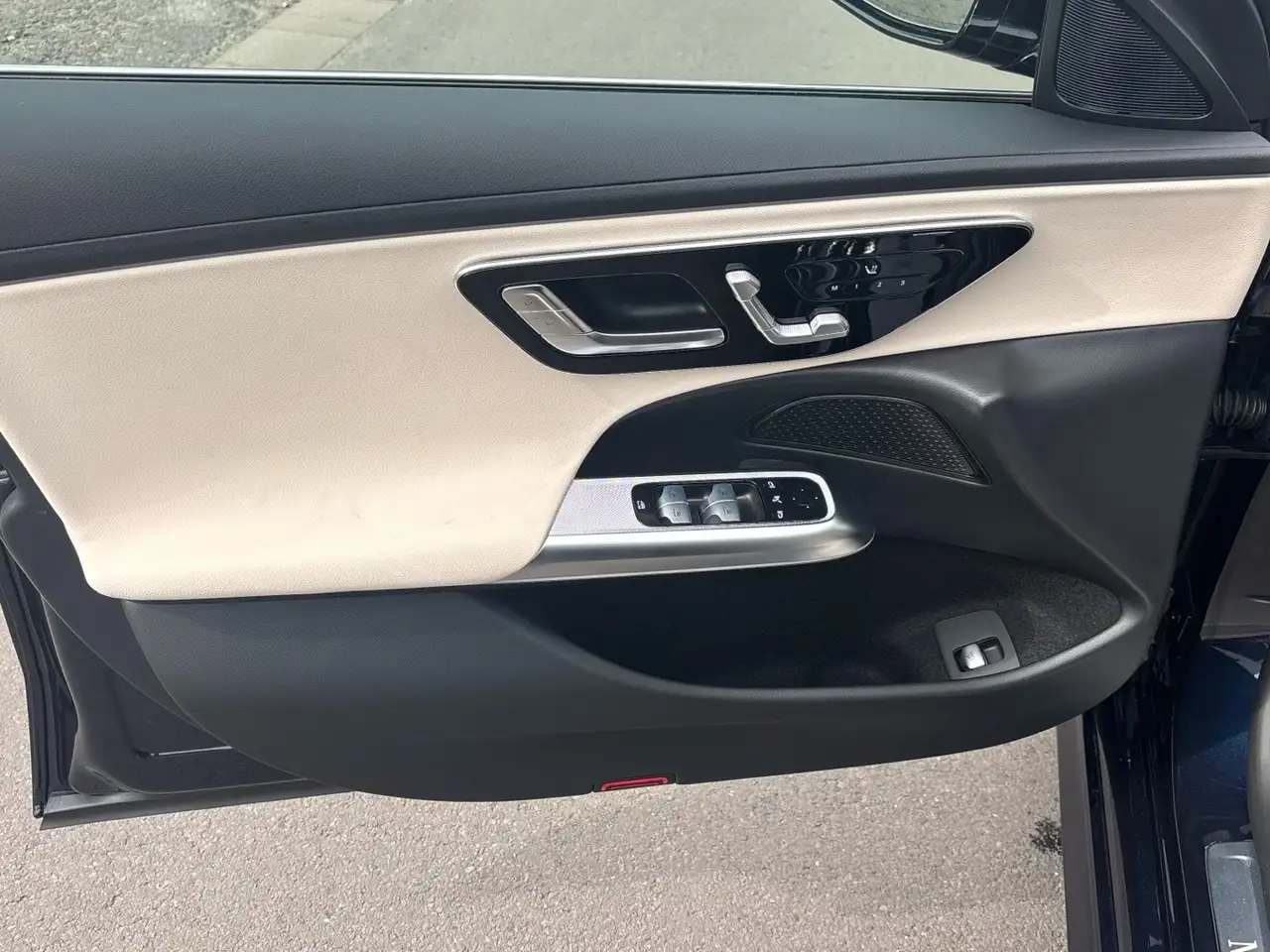 Mercedes-Benz E 200 15