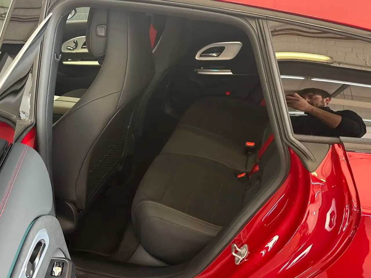 Mercedes-Benz CLA 250 14