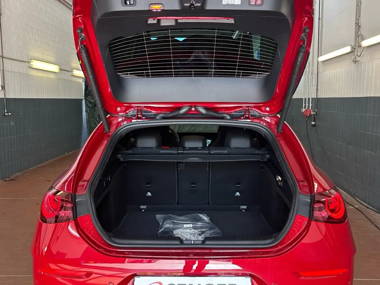 Mercedes-Benz CLA 250 16