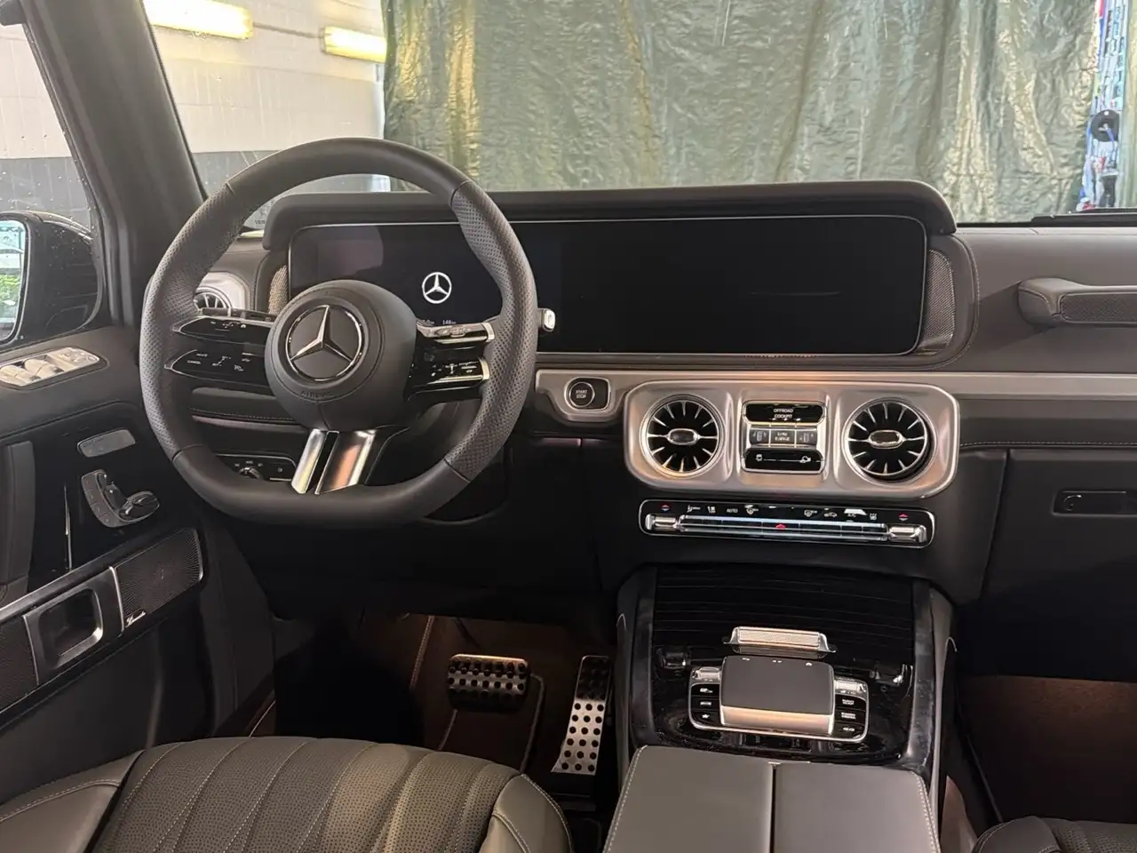 Mercedes-Benz G 580 9