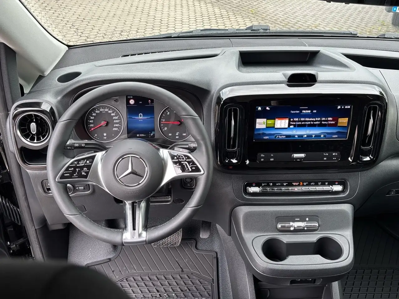 Mercedes-Benz Vito 124 7