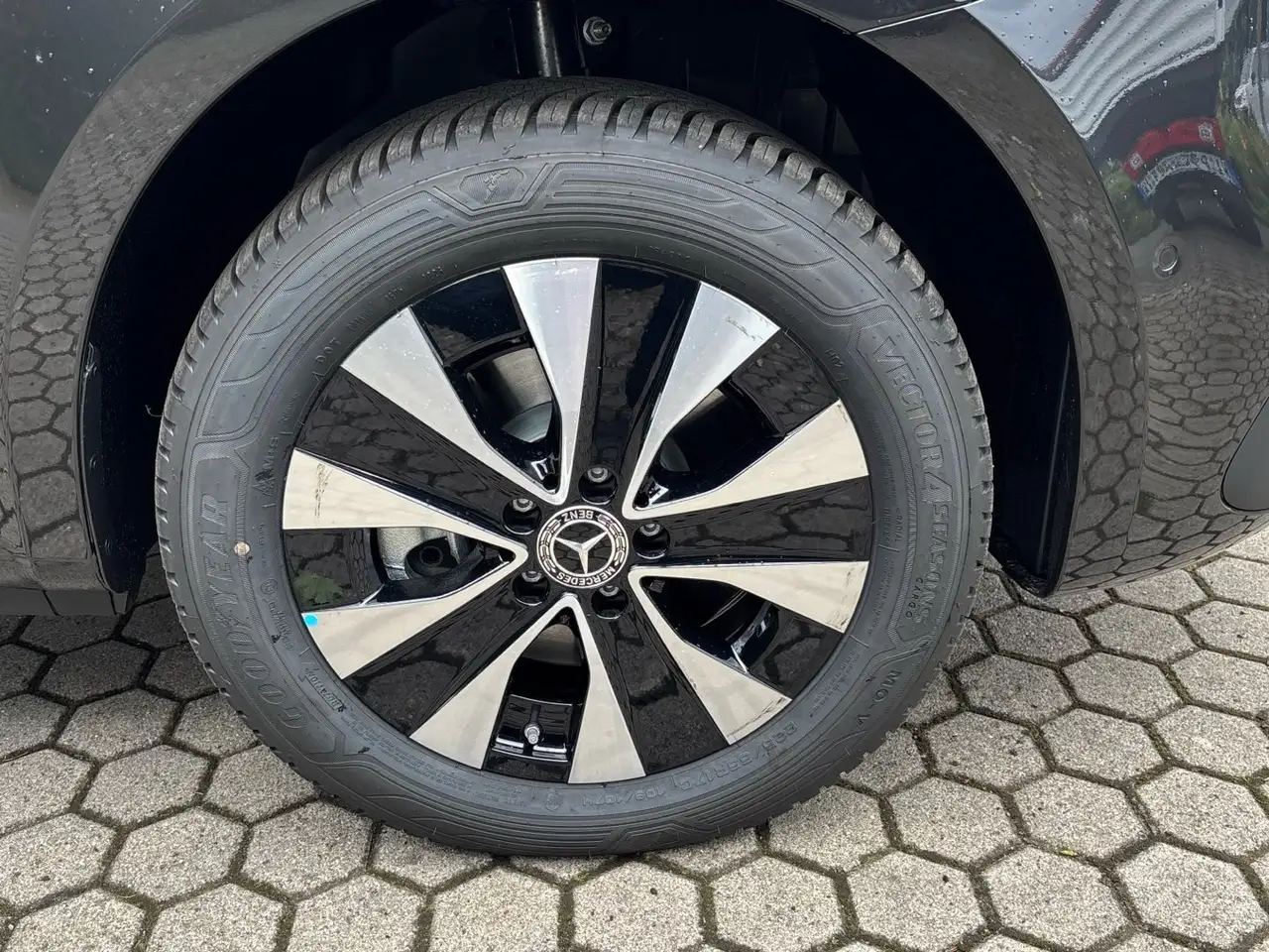 Mercedes-Benz Vito 124 15