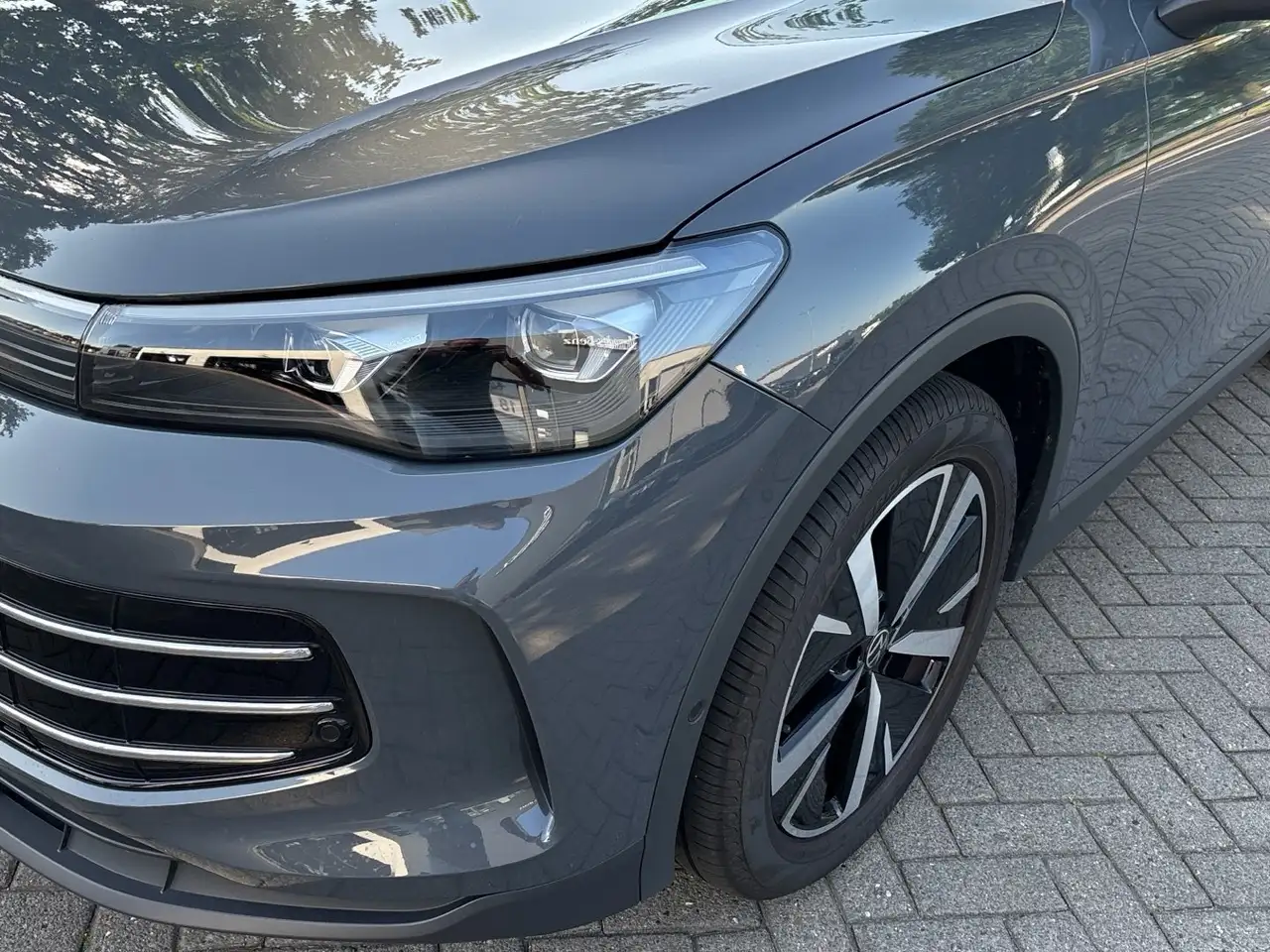 Volkswagen Tiguan 7