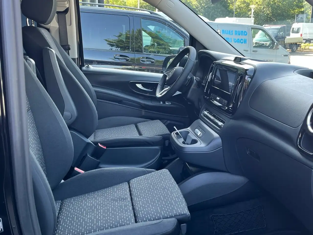 Mercedes-Benz Vito 119 13