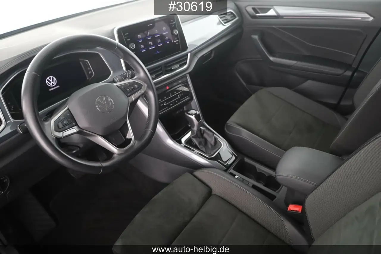 Volkswagen T-Roc 10