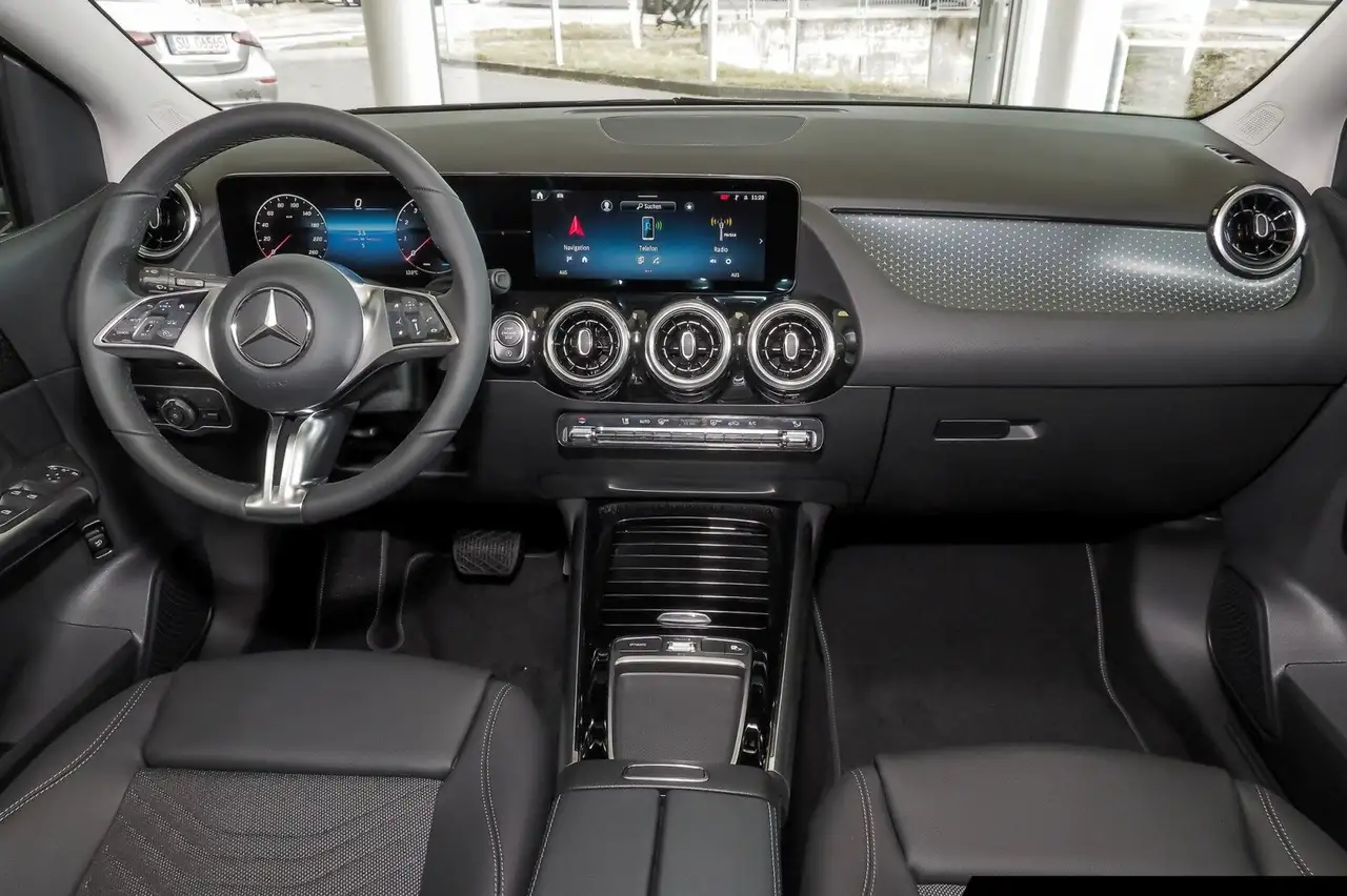 Mercedes-Benz B 180 10