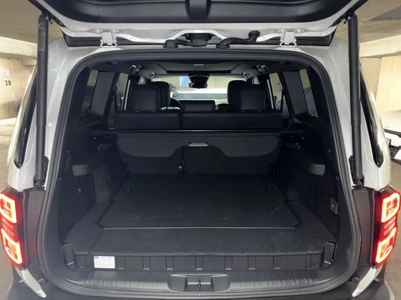 Toyota Land Cruiser 4