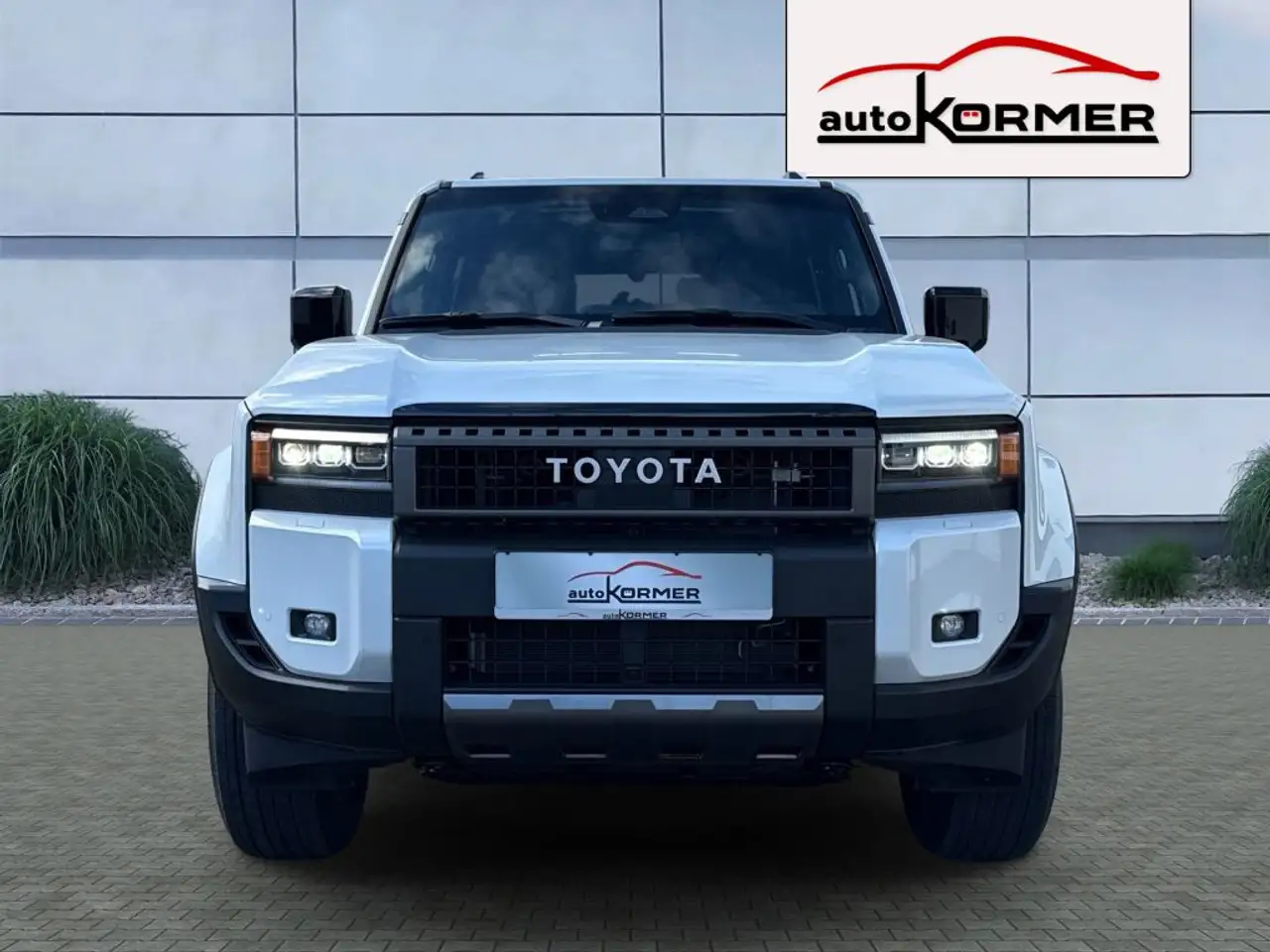 Toyota Land Cruiser 7