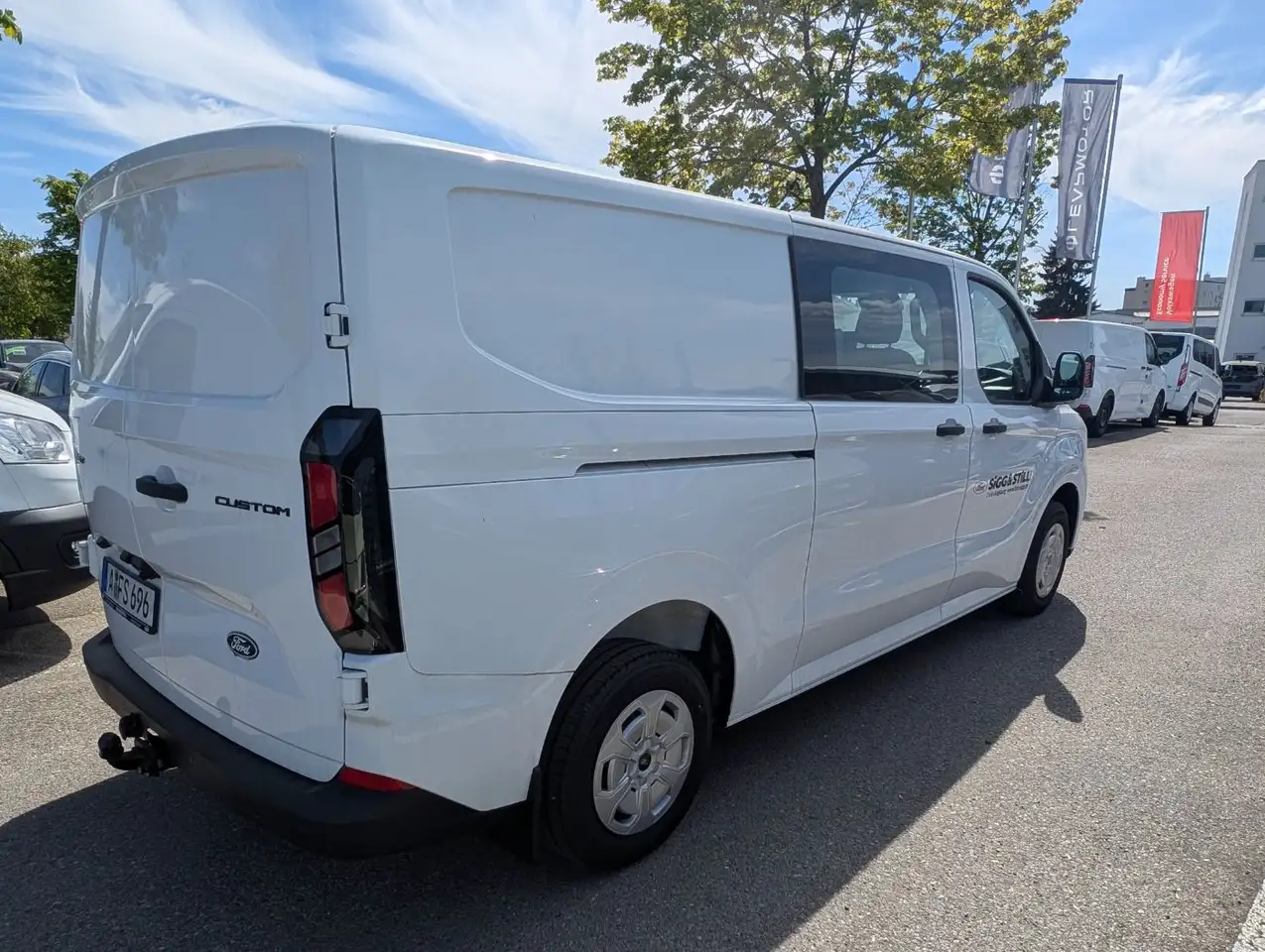 Ford Transit 8