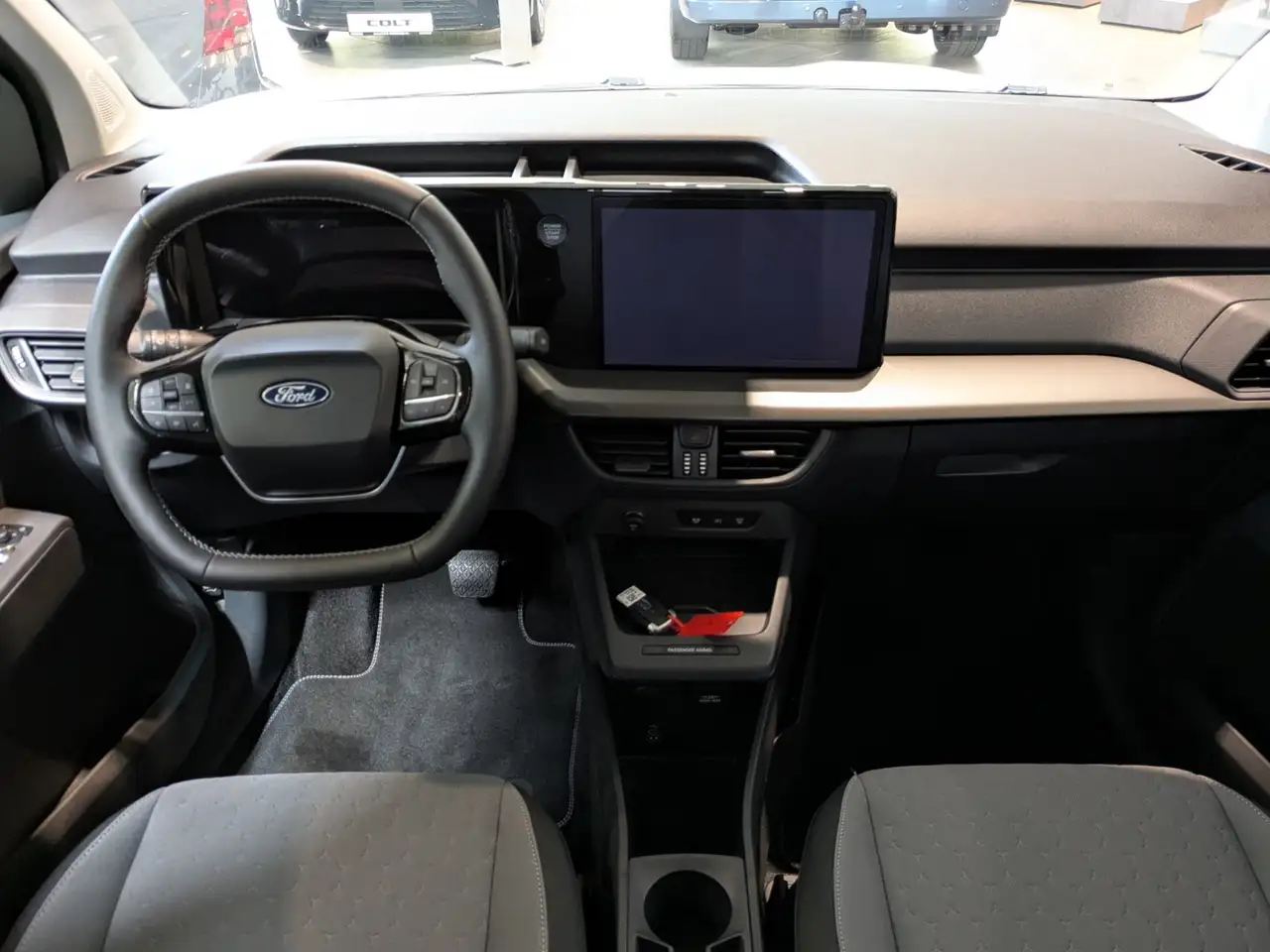 Ford Tourneo 4