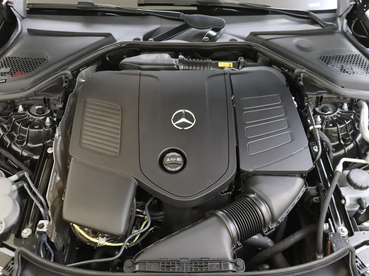 Mercedes-Benz E 300 5