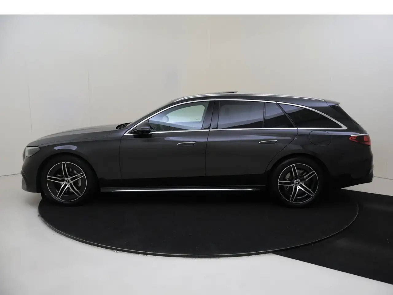 Mercedes-Benz E 300 8