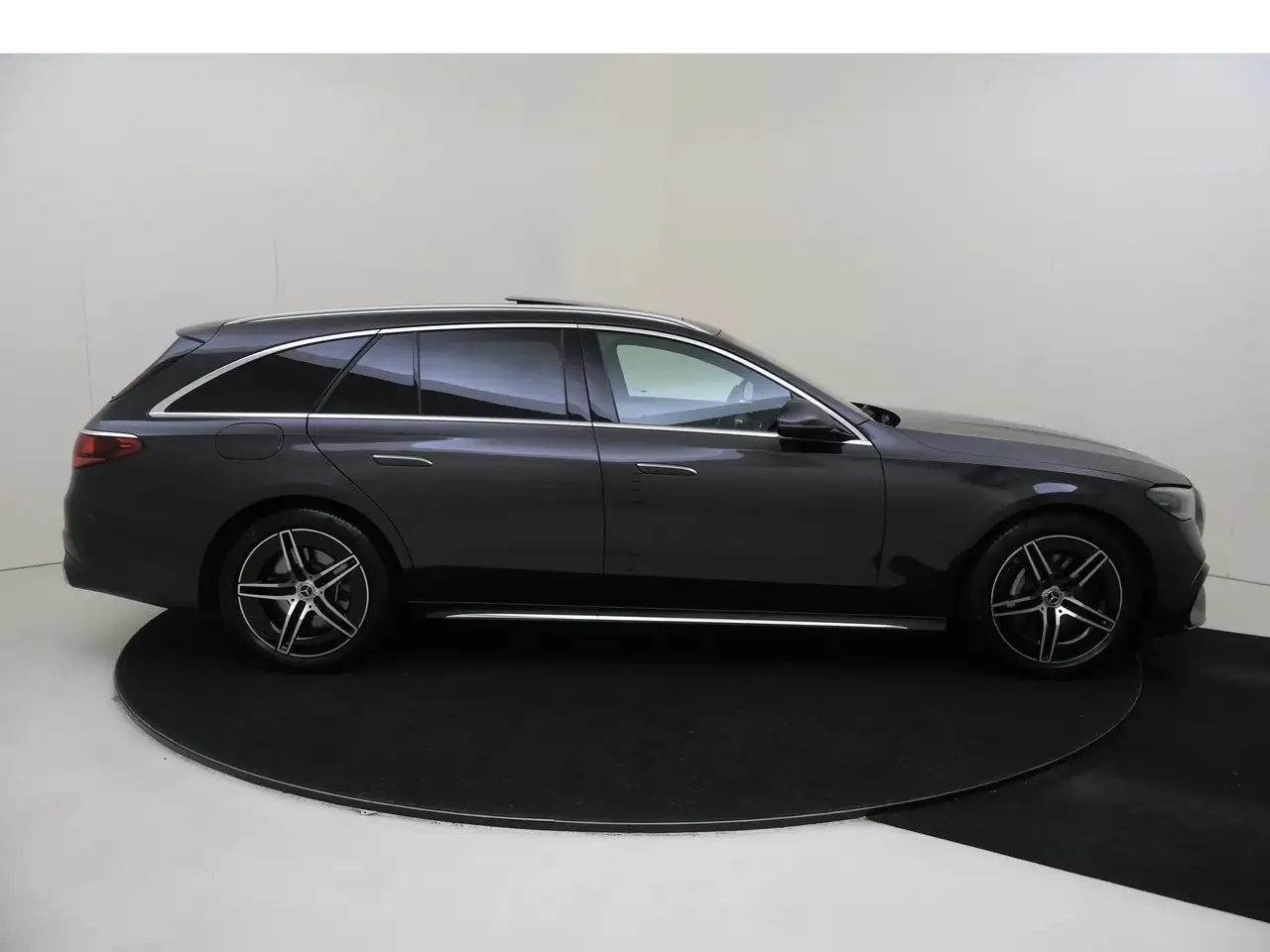 Mercedes-Benz E 300 9