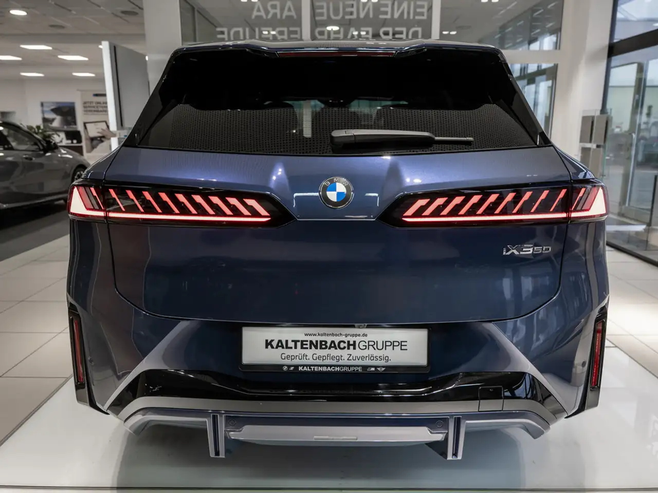 BMW iX3 50 6