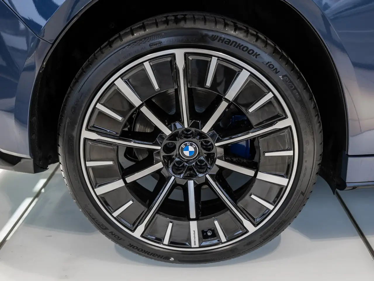 BMW iX3 50 10