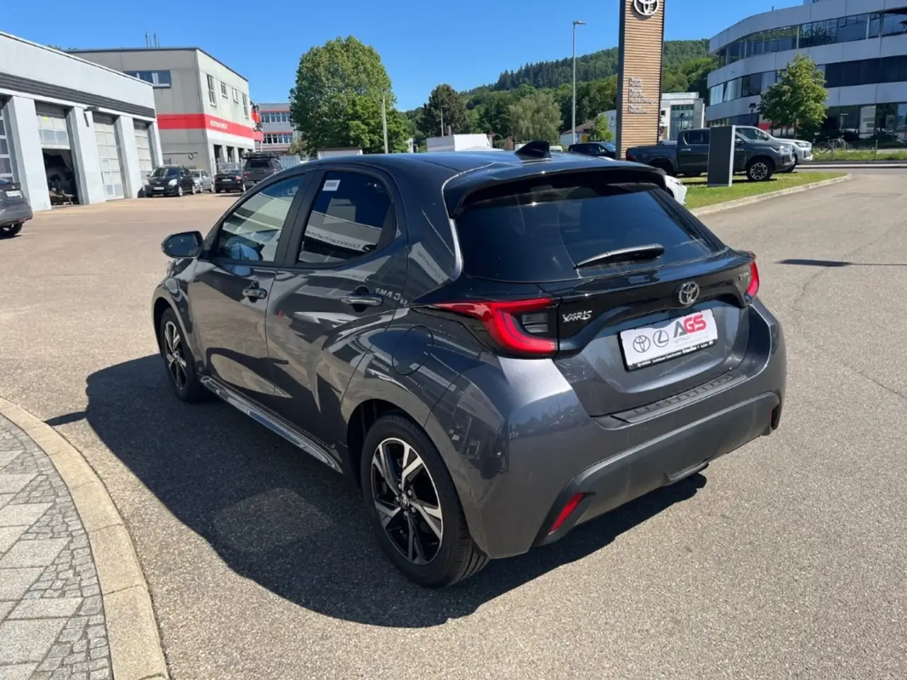 Toyota Yaris 5