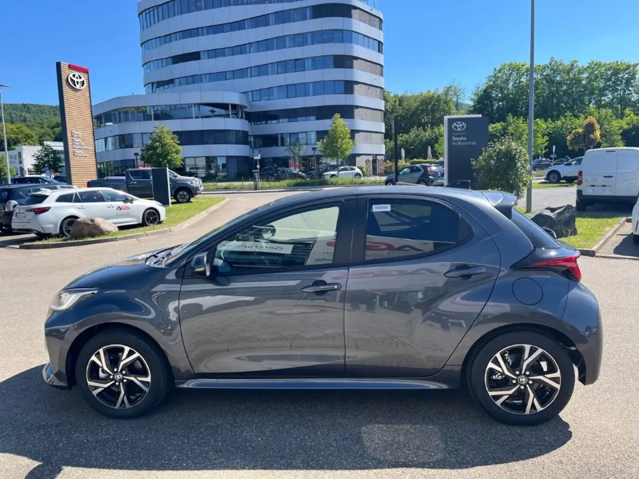 Toyota Yaris 6